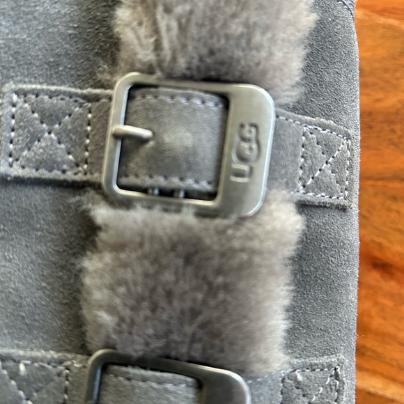 Uggs **nearly new**Klea size 10 - Picture 6 of 14